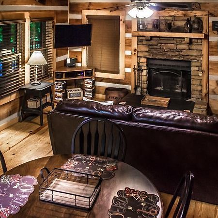 Hatfield Hideaway Pigeon Forge Exterior foto