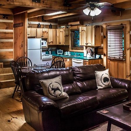 Hatfield Hideaway Pigeon Forge Exterior foto